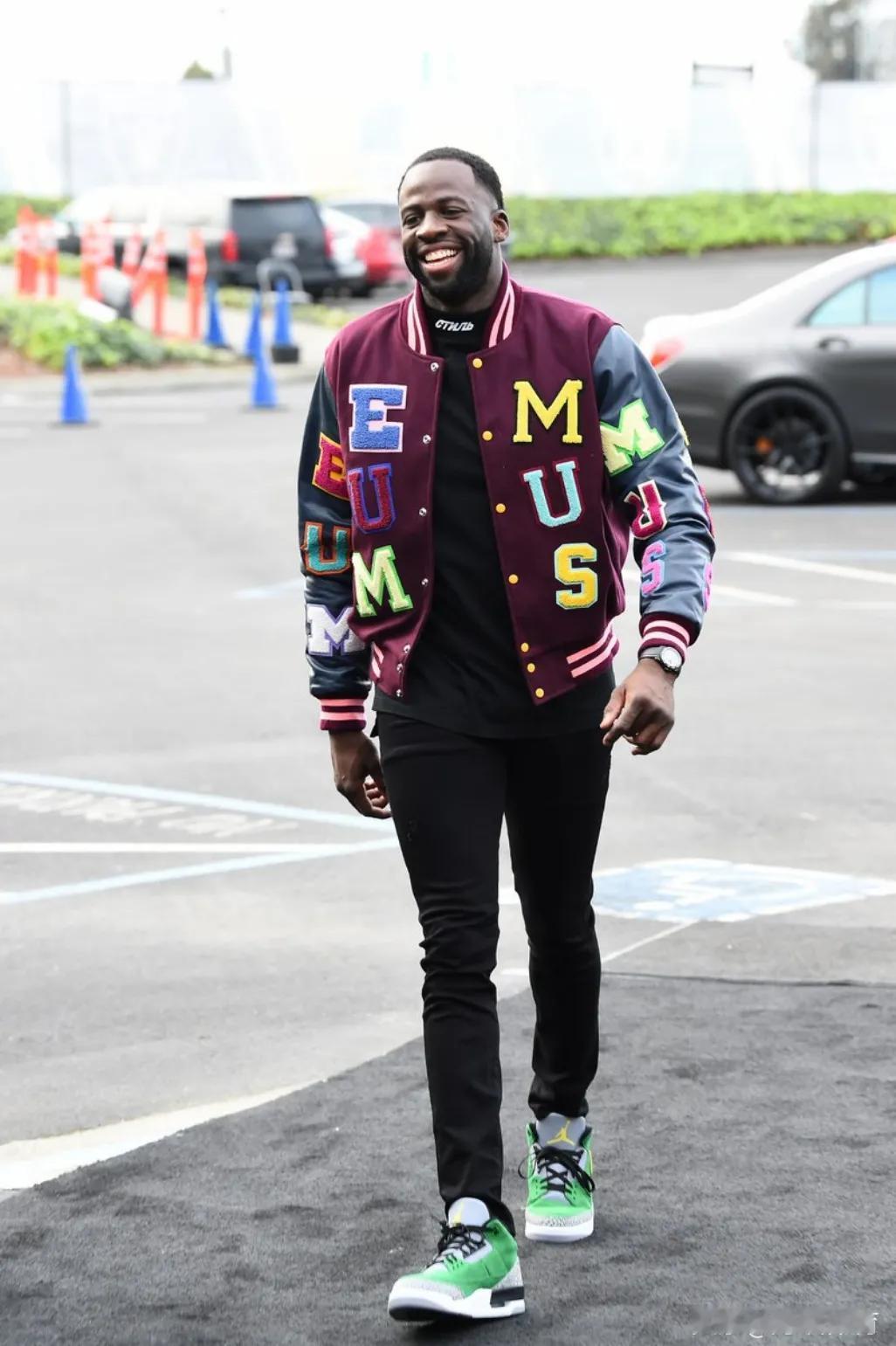 追梦：布朗合同3亿，塔图姆也快了，绿军不夺冠就是失败
 
近日，追梦在自己的播客