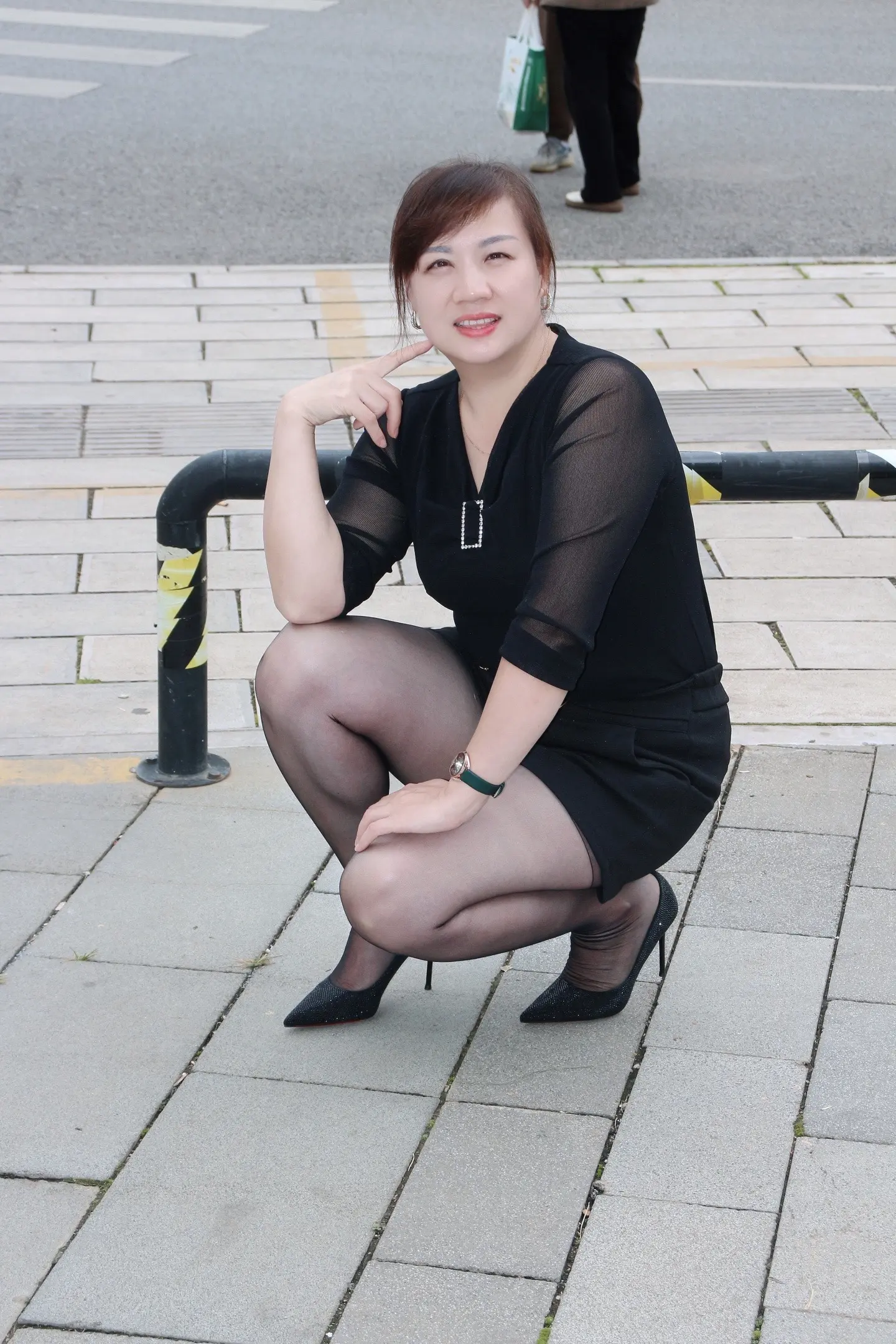 女人味穿搭 街拍 高跟鞋