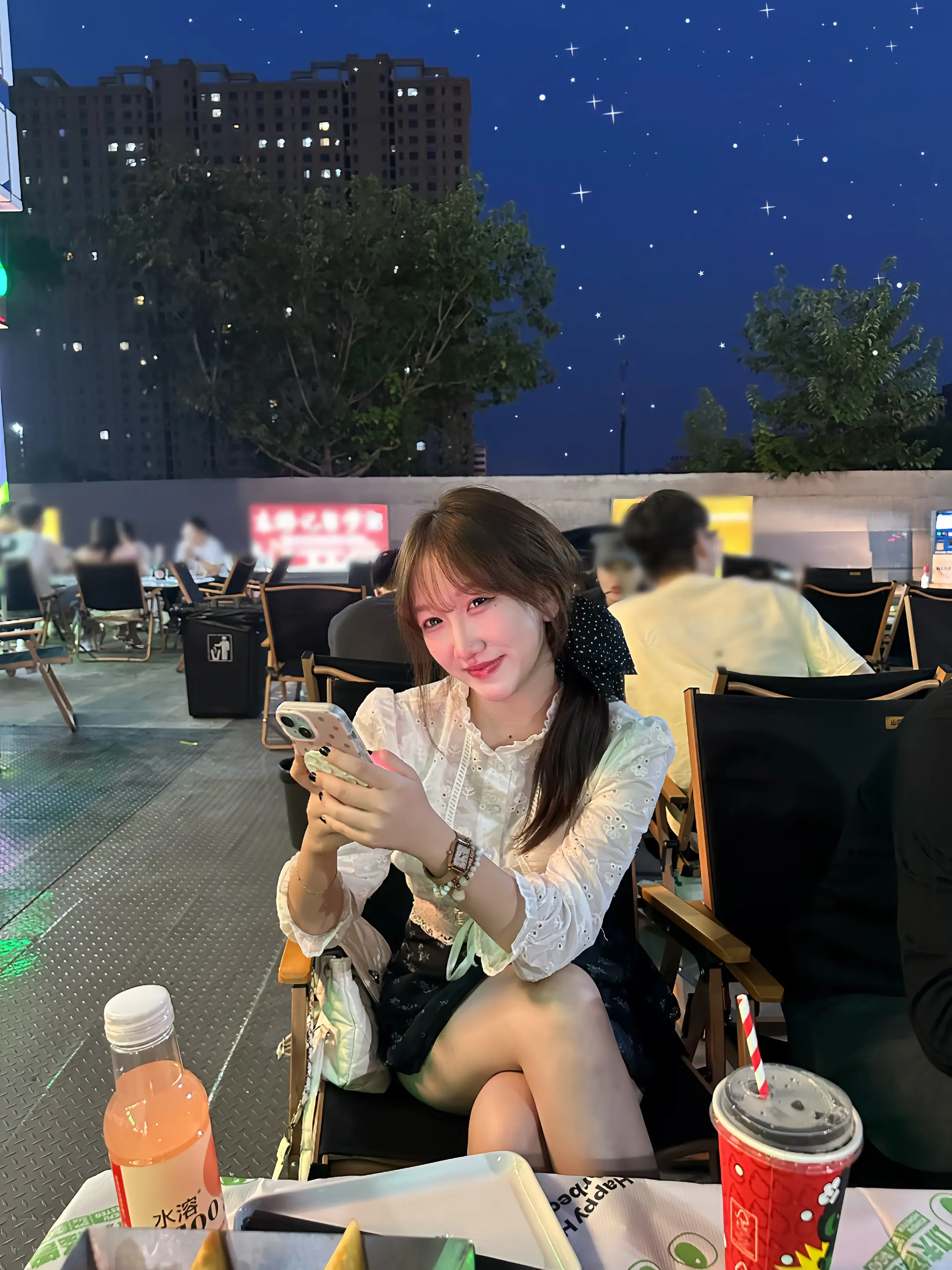 曾经 你说看星空看日落 不如看我的眼眸