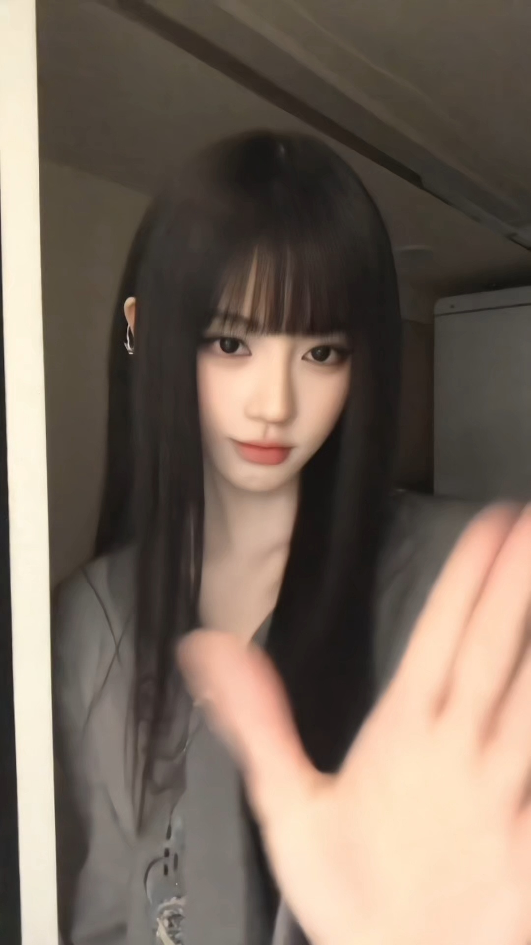 live一下～ 