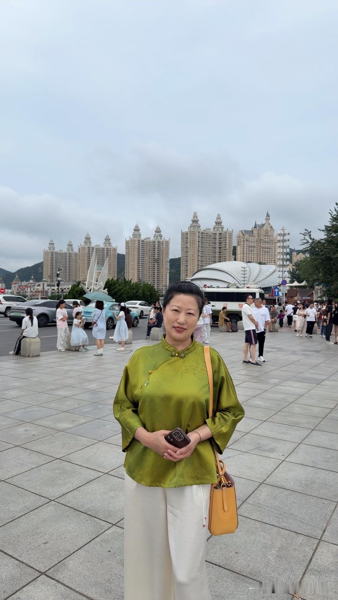连载七：勇敢转身，追寻幸福

2018年，女儿回到了大连。
女儿回家没多久，就目