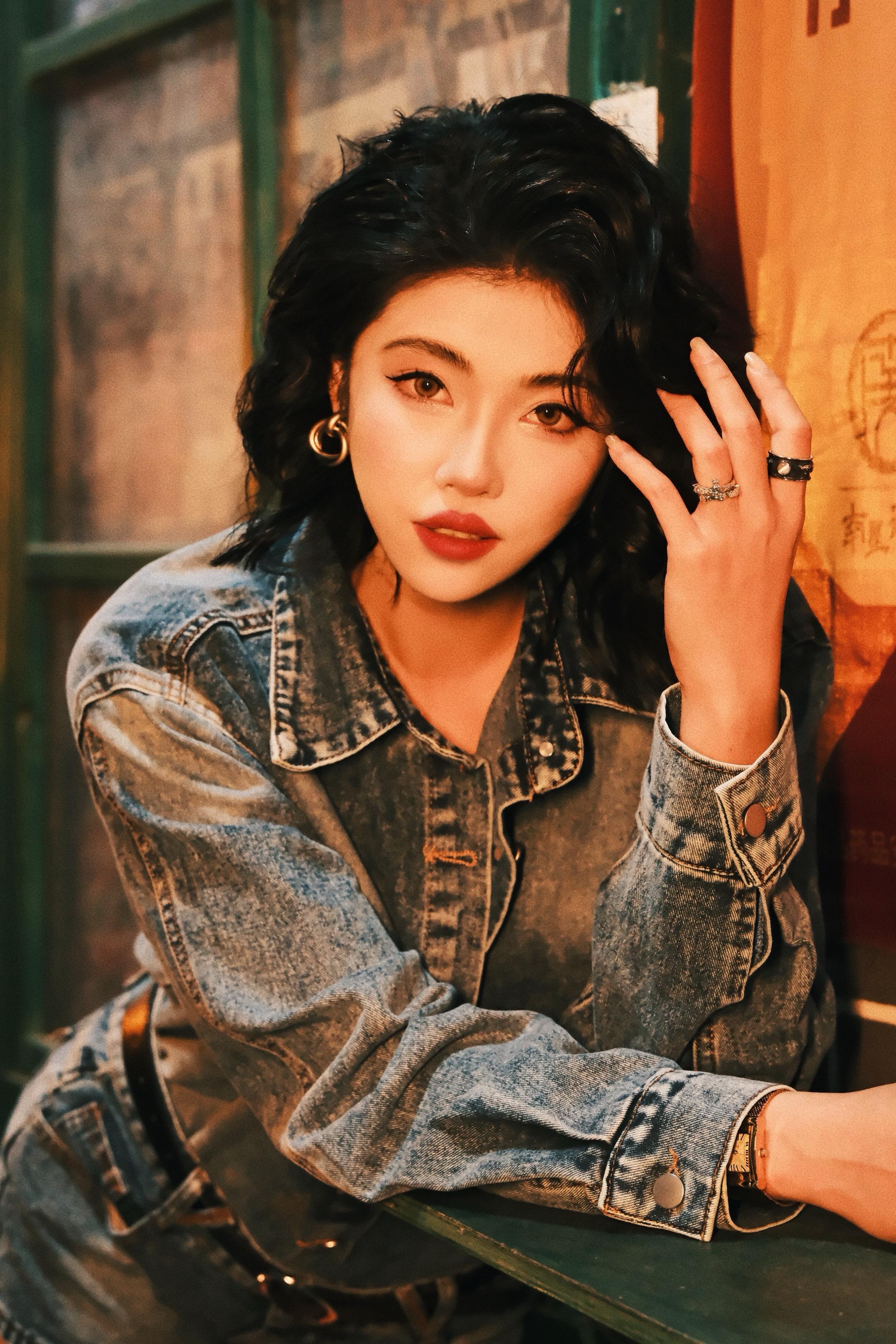 是时候回归女人的性感了。