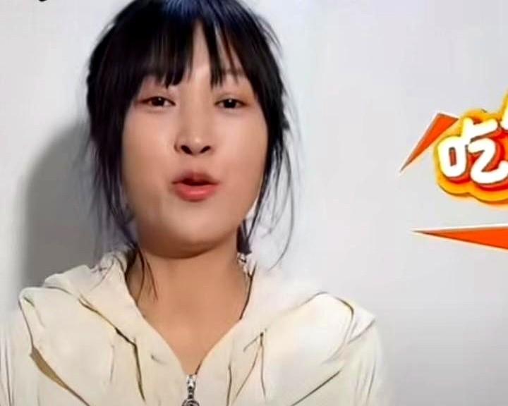 主场地正热闹呢，突然开始翻地？

“乡村小甜妹”呆呆，这姑娘连续高强度操劳好几天