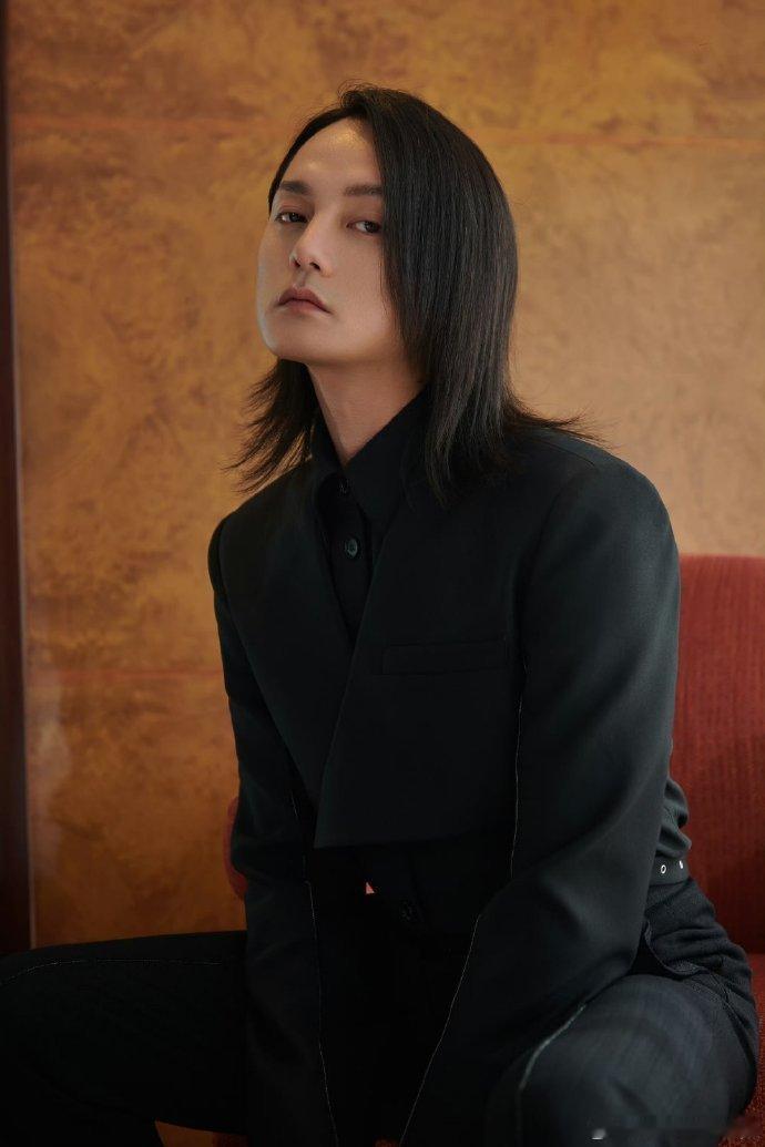 尹正 我丑你还来看被尹正圈粉了，不内耗不委屈，直接正面刚 