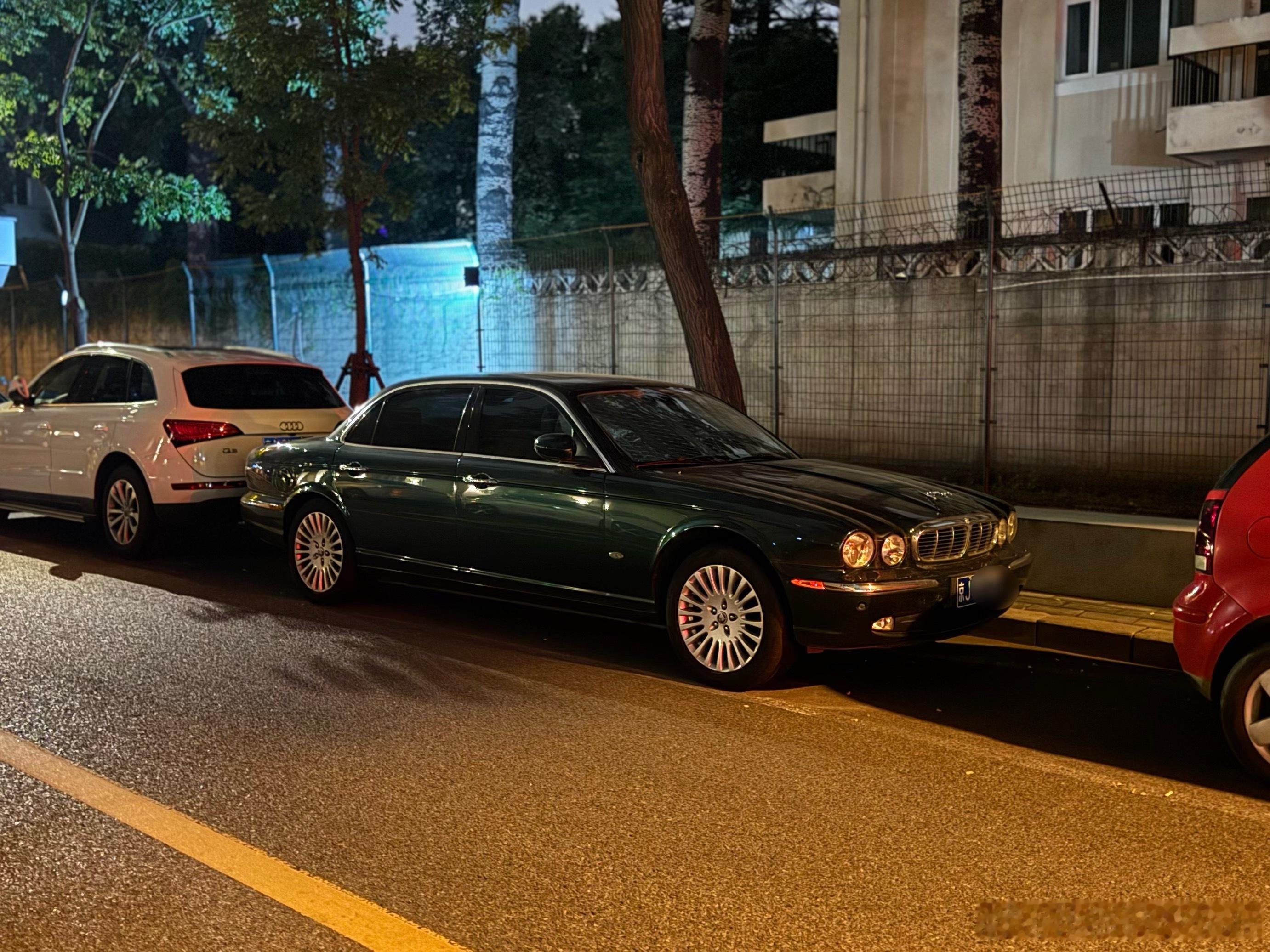 那个年代的捷豹，看着就是很高级，至今都是。凯文聊车 ​​​