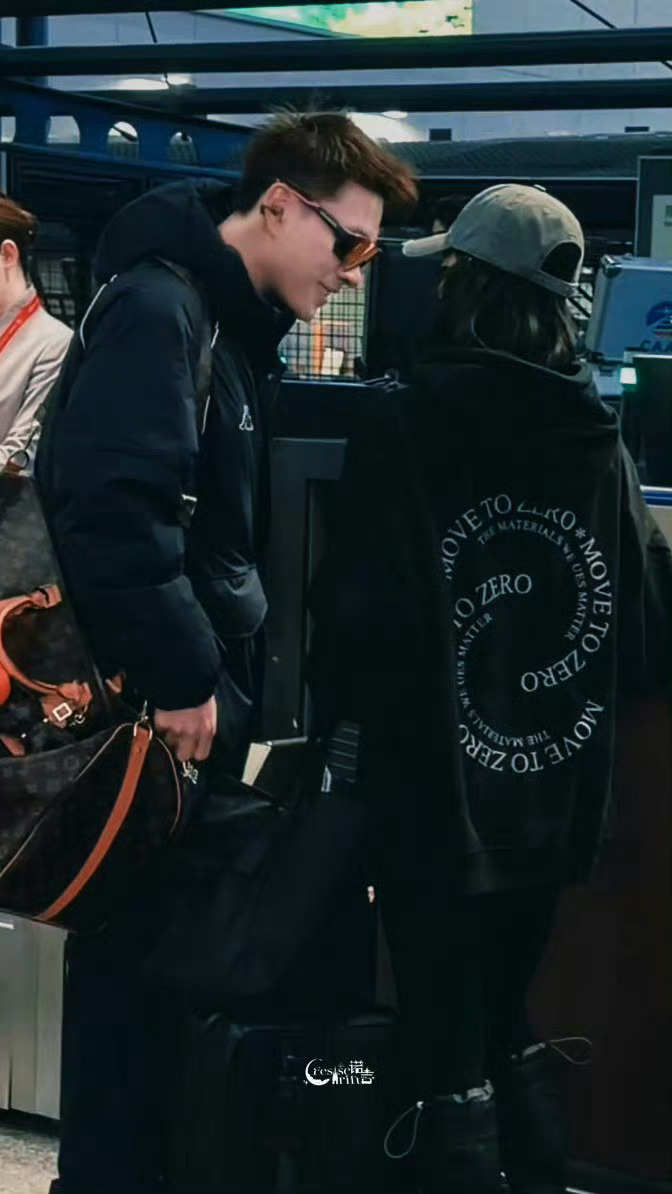 吴谨言站姐发了吴谨言和洪尧这对真夫妻，所以是希望这对夫妻不是真夫妻只是开玩笑么我