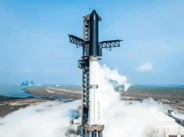 不锈钢箭体+筷子回收，中国版星舰终于来了？
在追赶马斯克SpaceX的道路上，中
