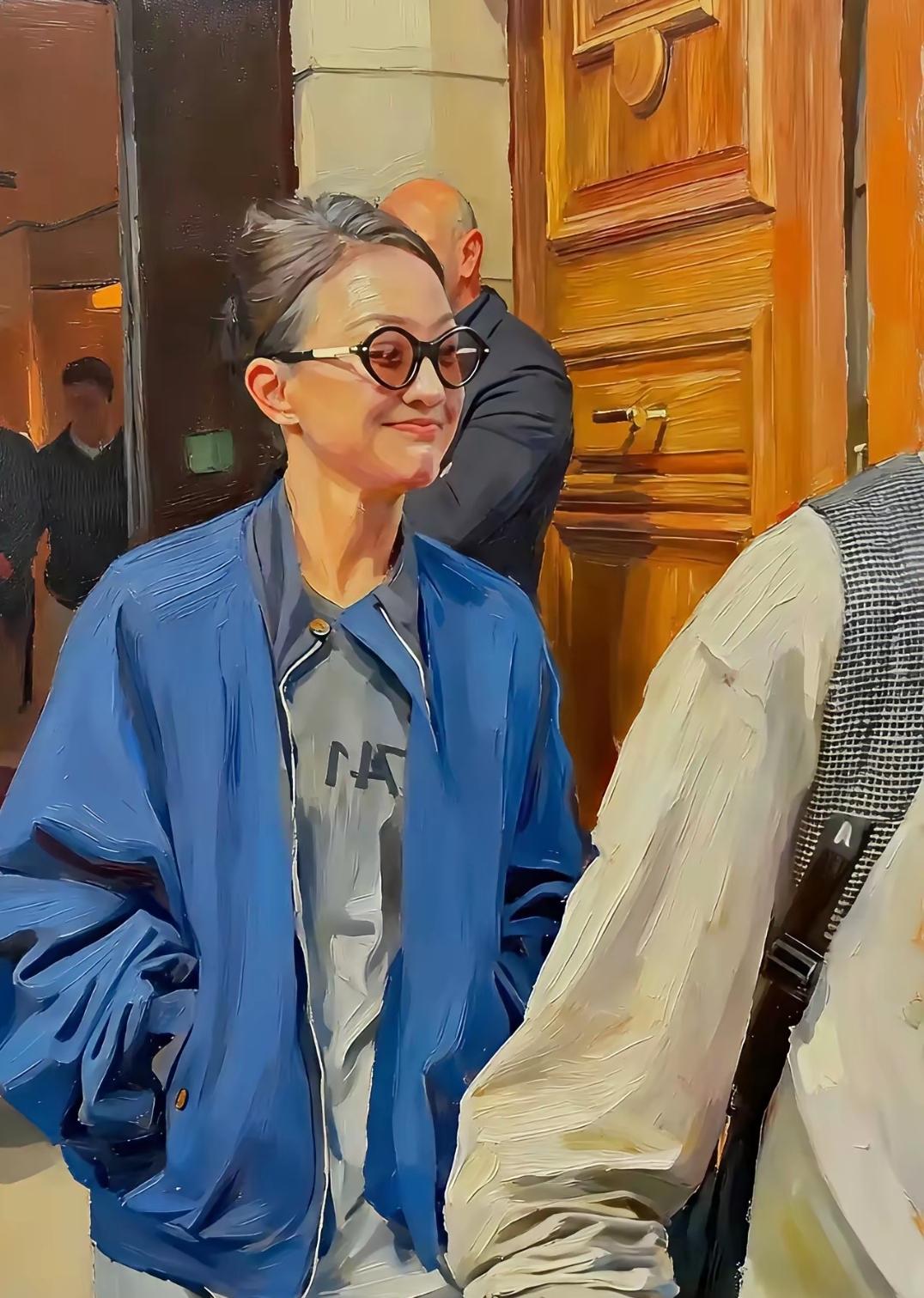 谁能想到昔日灵气满满的影后，一双灵动大眼惊艳全场，当年颜值堪称一绝。如今纯素颜状