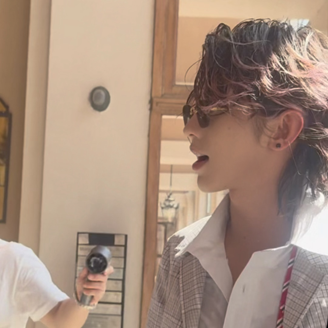 《哈哈哈哈》我服了这个笑声好像个老钱风版小机器人（ 