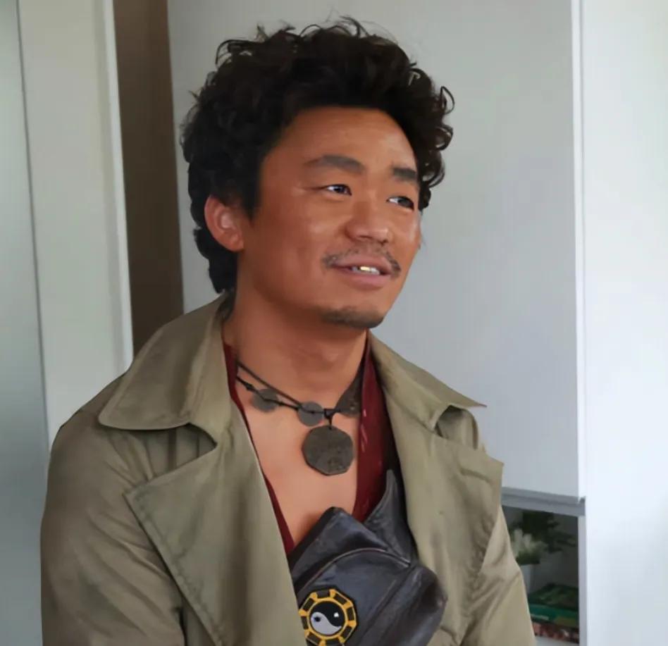 恩波在没有任何合同的情况之下，为什么敢举报王宝强？甚至还敢报警，只能说恩波一定有
