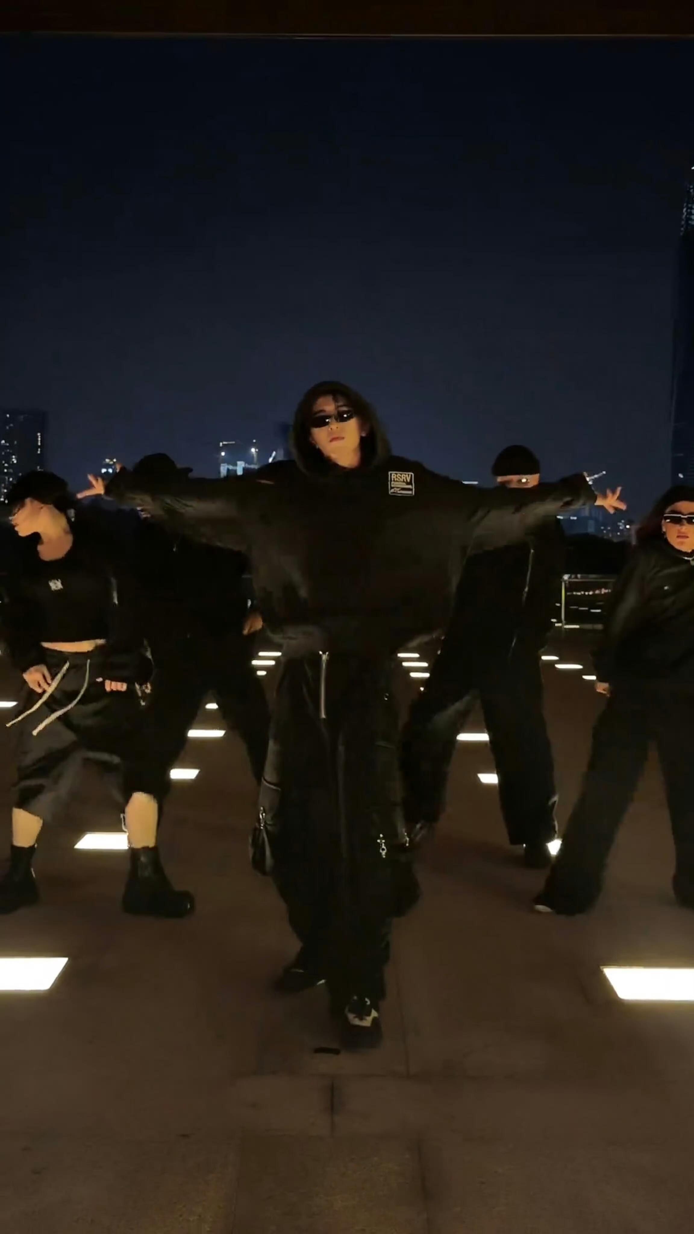 小coldy师承一脉，随了谁啊这是．蔡徐坤发跳舞视频 ｜蔡徐坤dancebrea