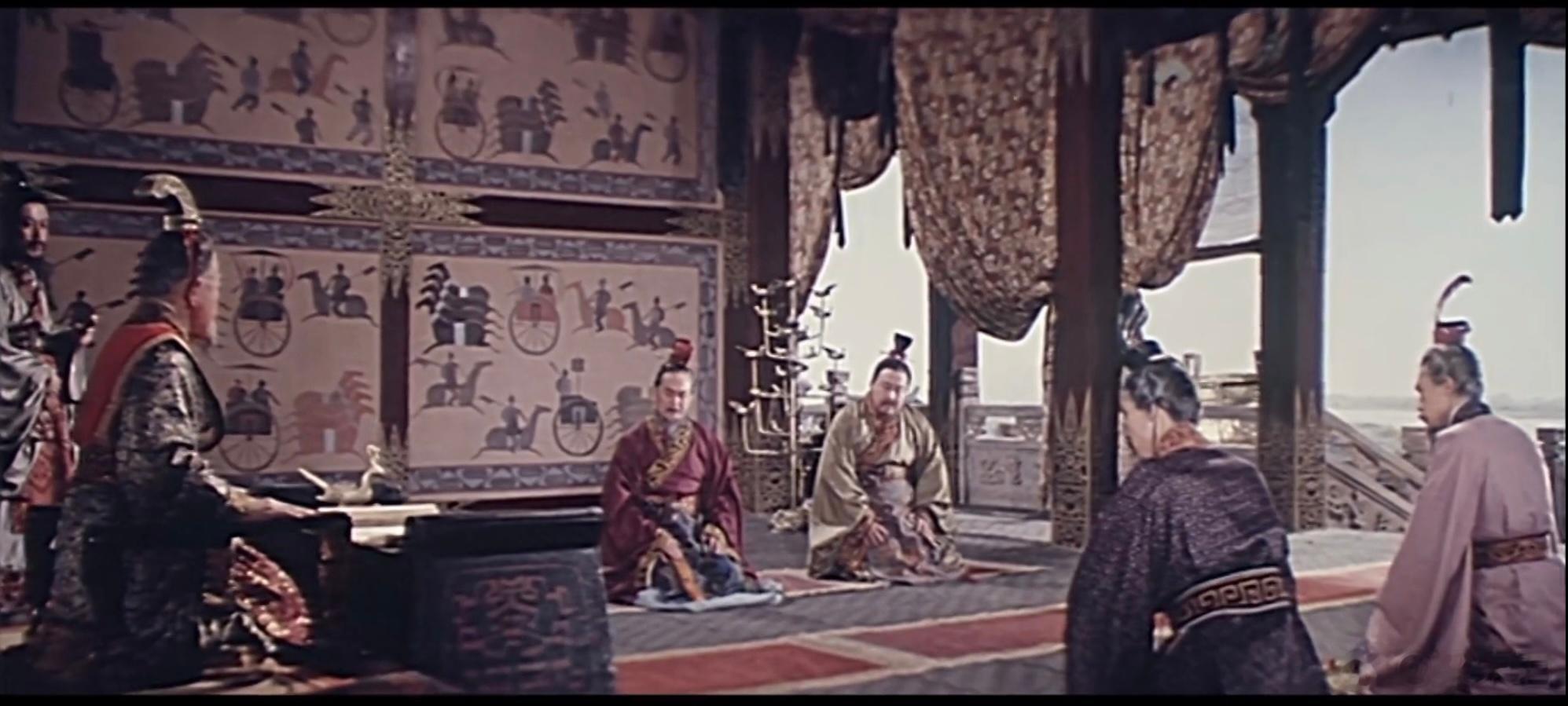 83年上映的电影《李冰》应该参考了70年代揭取的秦咸阳宫遗址残存壁画。出土壁画在