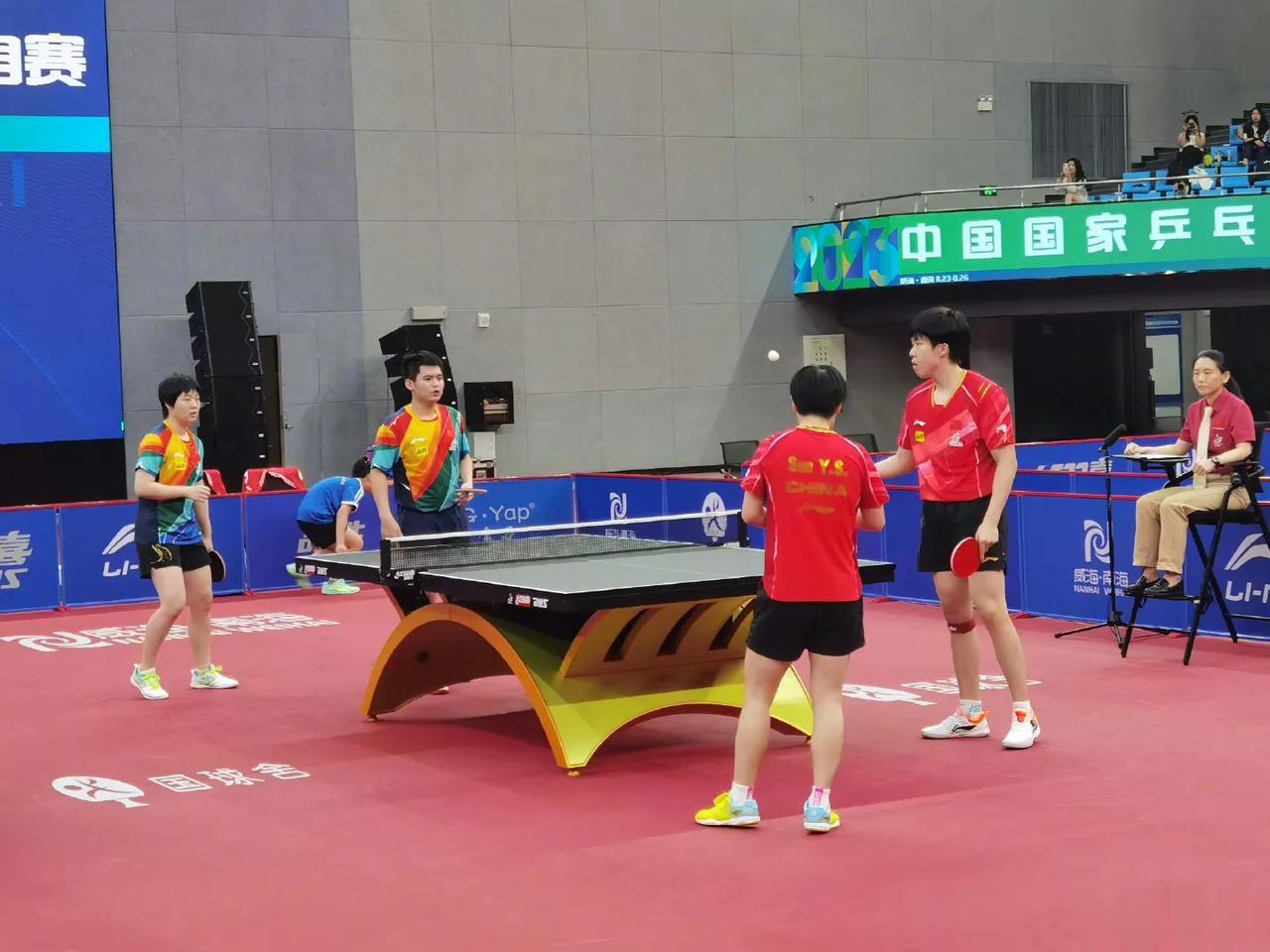 2023国乒亚洲锦标赛及亚运会热身赛混双循环赛第一轮:
林诗栋/蒯曼战胜王楚钦/