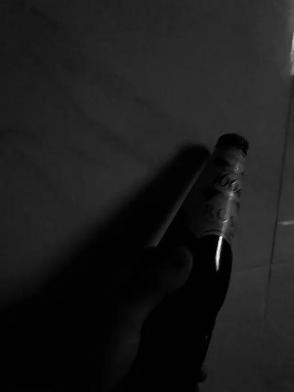 人生最大的敌人是谁？其实就是自己。很多时候，认知局限会把我们困在原地。就像有人固