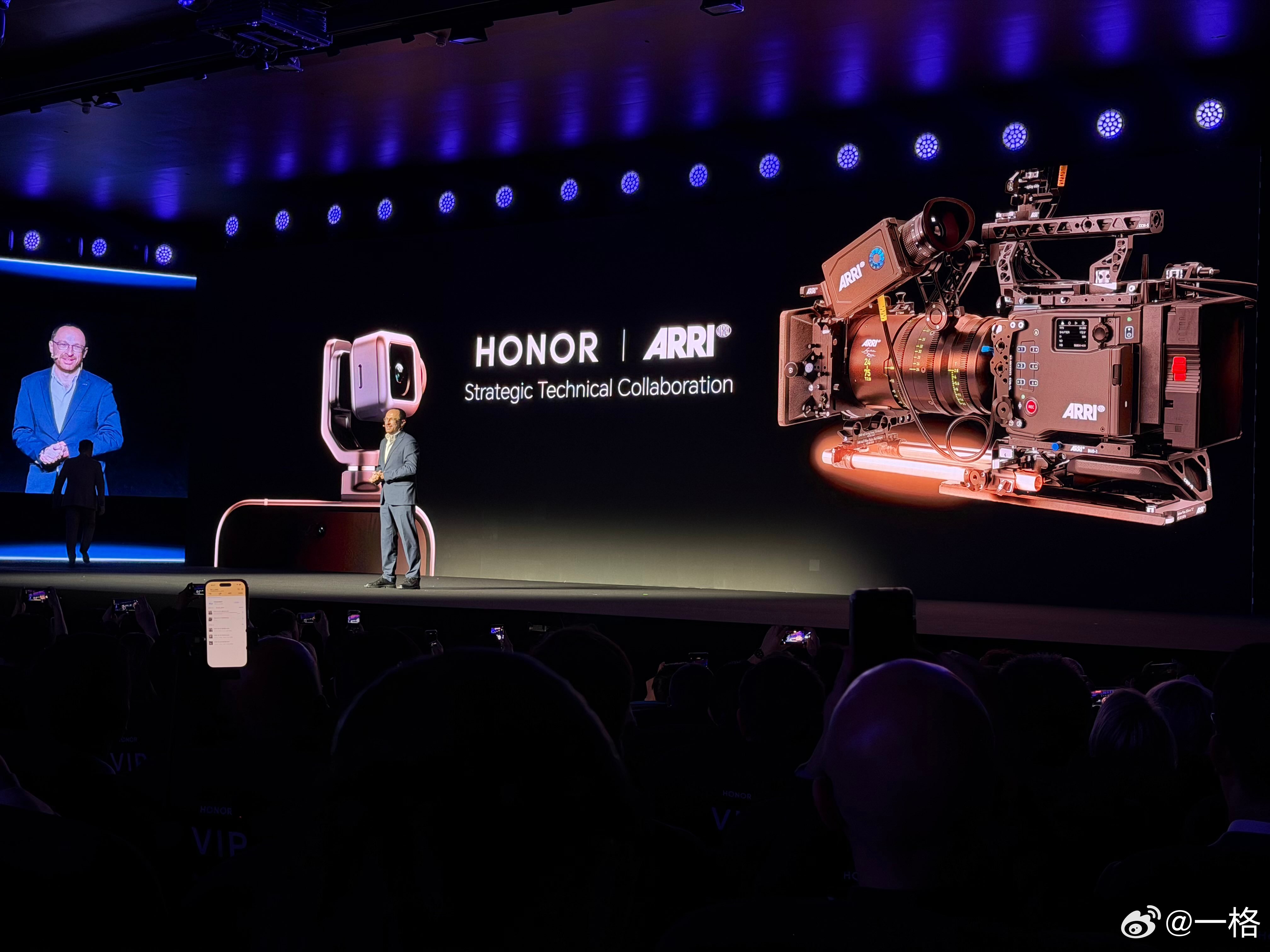 妈耶，荣耀的 Robot Phone 和 ARRI 合作的，经常看影视飓风的朋友