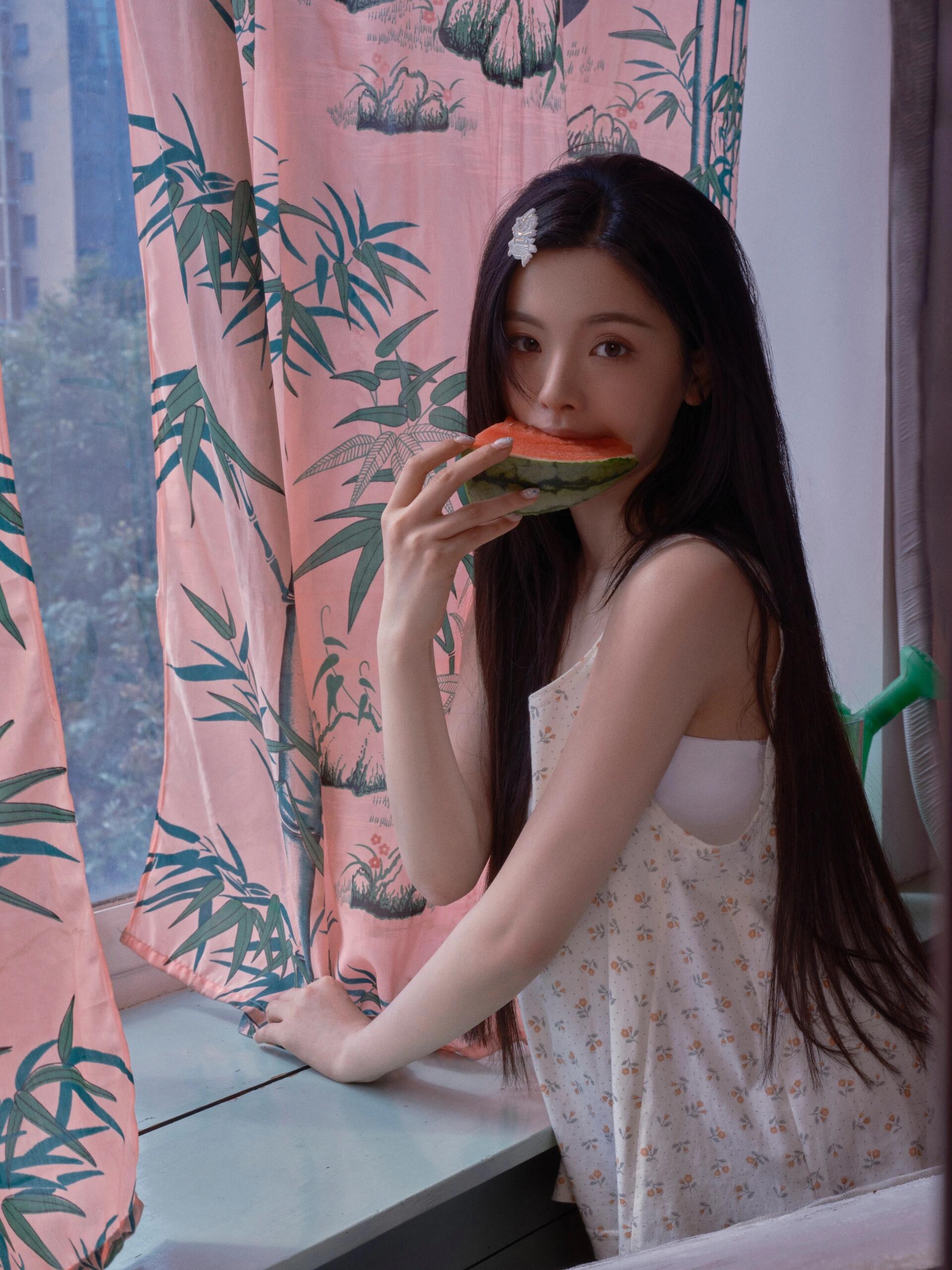 杨超越 ​​​