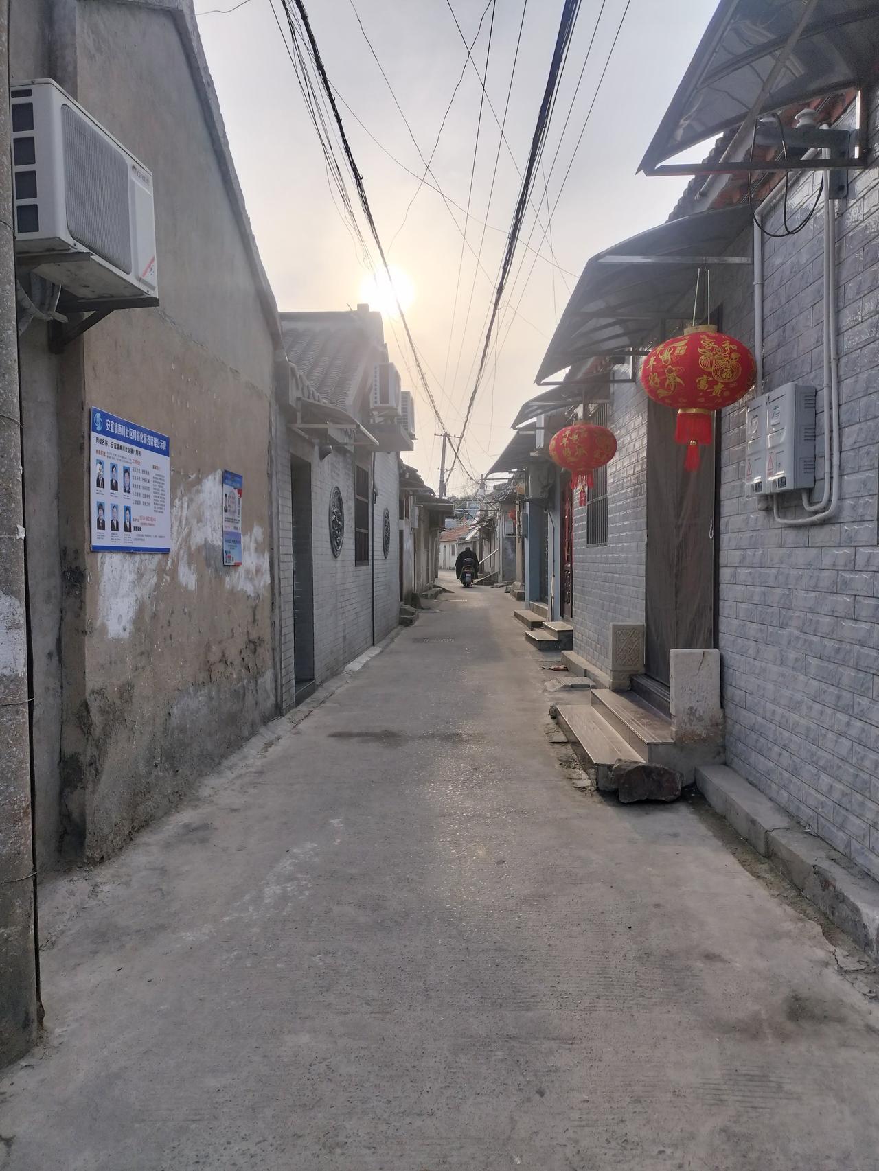 烟火荷乡宝应，满是家乡滋味

一座有着两千两百多年历史的荷乡小城，烟火气全都藏在