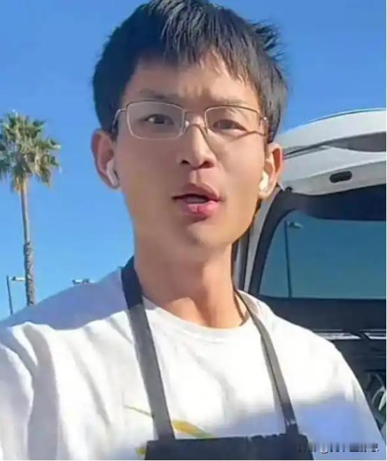 有个四川小伙叫小唐，初中毕业，在深圳打螺丝打到怀疑人生。后来揣着三千美元跑到洛杉