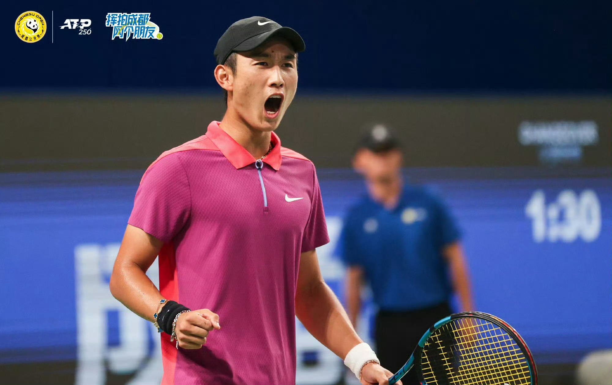 #巡回赛在中国# 成都公开赛1/4决赛，商竣程以6-4/7-6(8)击败布勃里克