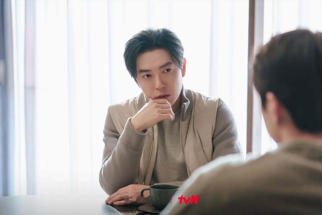 金材昱260531《秘恋稽核中》第12集剧照：为了大义而团结在一起的监察室💪这