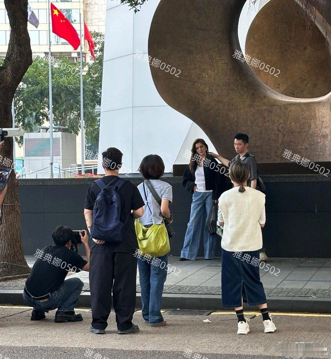 香港偶遇吴千语，真人比上镜美多了，颜值身材超赞，混血五官立体，怎么拍都好看 