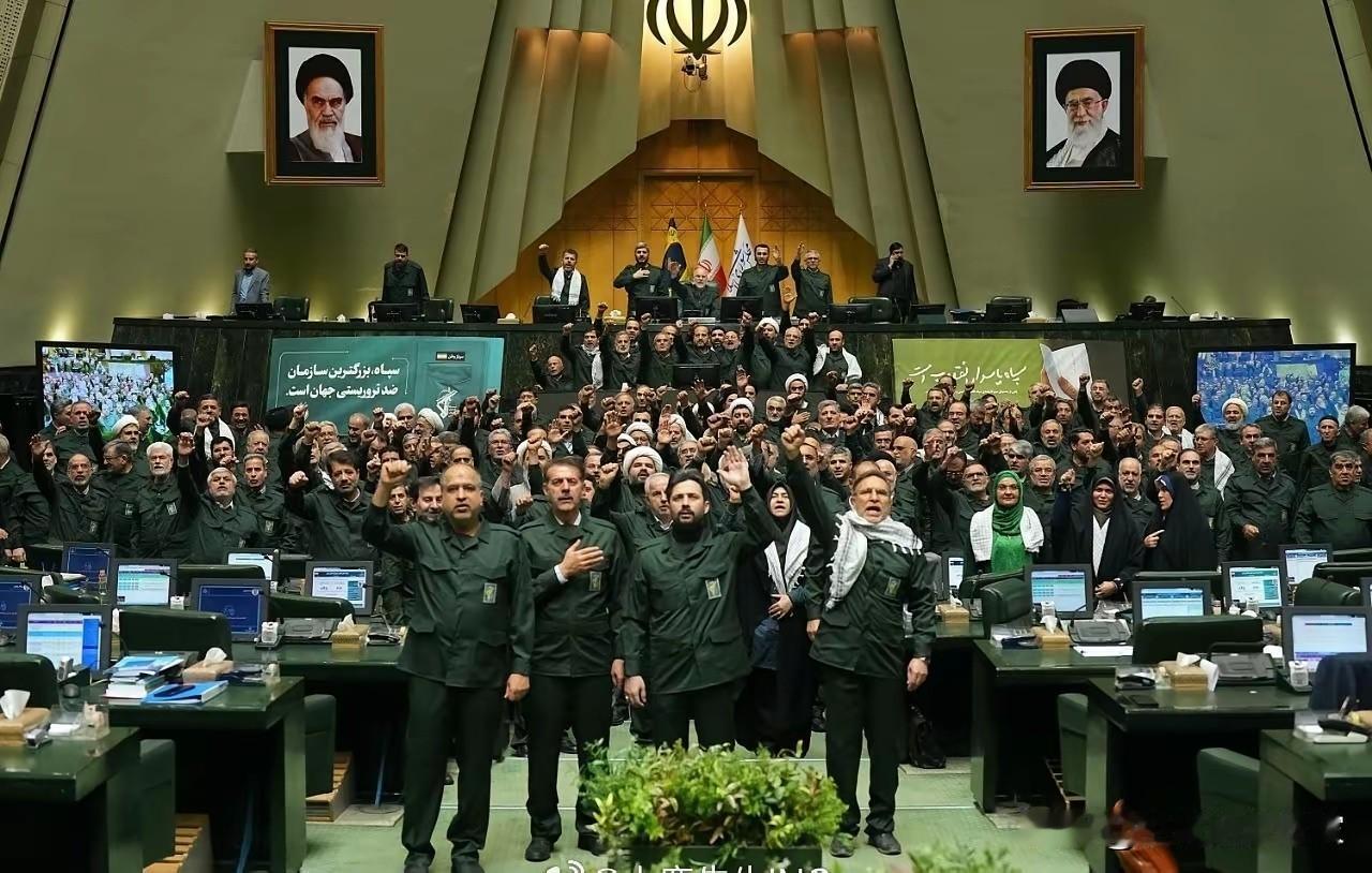 🇮🇷 魔幻现实！一边喊“美国去死”，一边坐下来和美国谈判
 
当伊朗议员们身