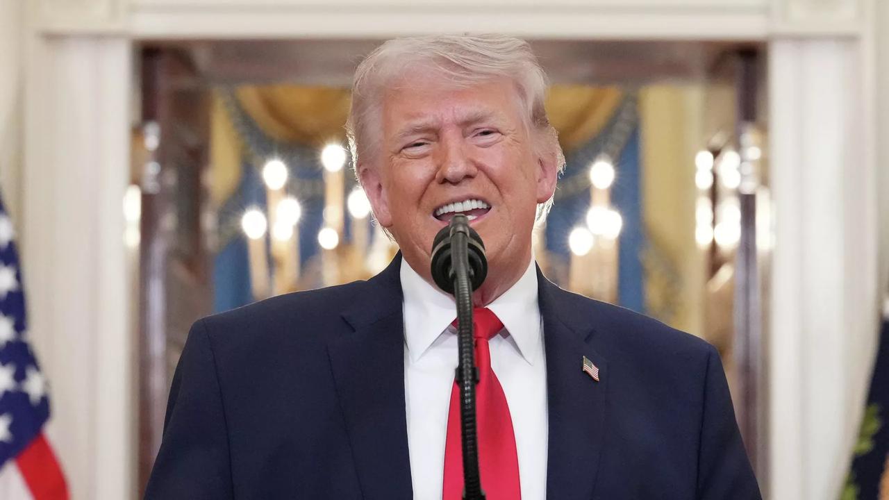 就在刚刚，北京时间上午9点，美国总统特朗普面向全国发表了一番强硬讲话，在讲话中他