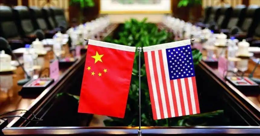 美国围堵中国十多年，为何没压垮中国，反把自己拖进通胀与失衡泥潭？这背后有三个关键