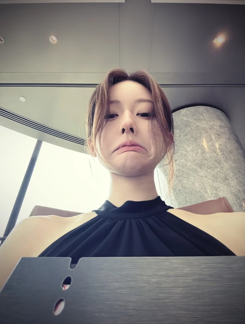 【赵露思】你的表情真的太浮夸(第361个角度依旧美得钥匙 许我耀眼开播 ​​​