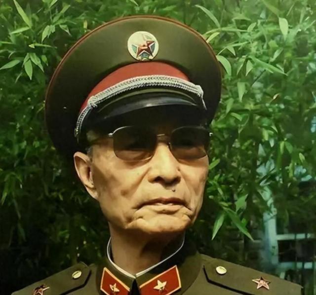 75年张爱萍落难，李又兰找粟裕帮忙说话，粟：这忙我帮不了


张爱萍1910年1