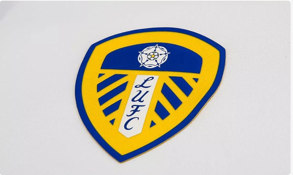 利兹联赢球，远离热刺！
利兹联在埃兰路3比0大胜垫底的狼队，积分39分，高出降级