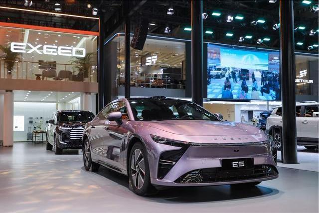 星途汽车带着 “全擎阵容” 来打卡，没有浮夸彩虹屁，纯纯唠点实在的。
先说最受瞩