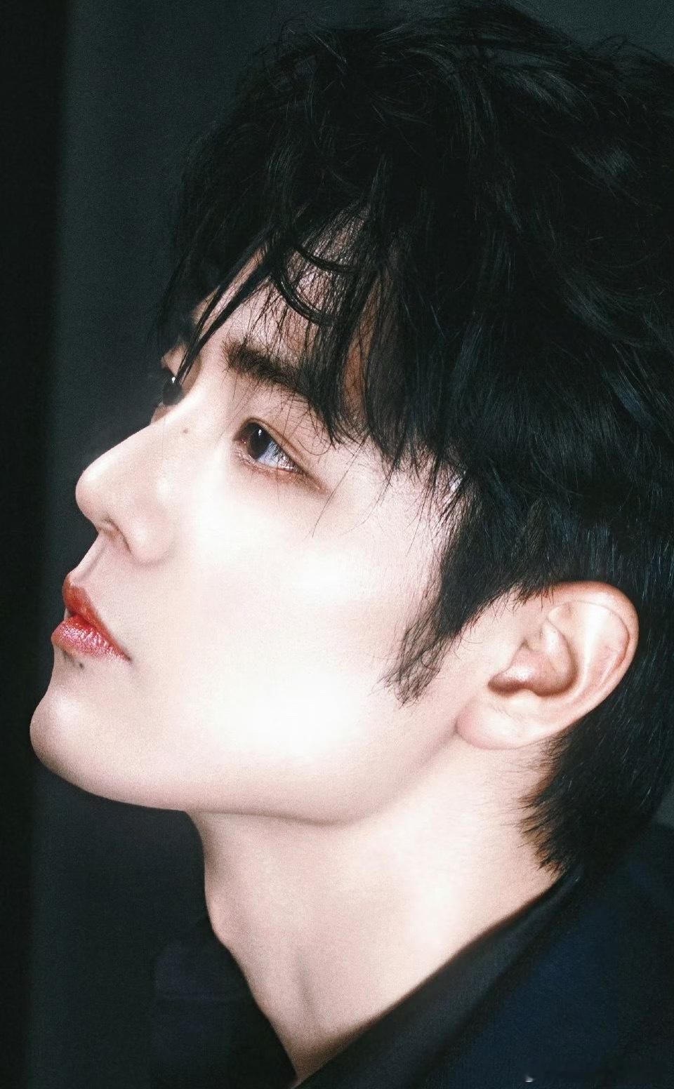 🍉肖战《小城良方》2.20号杀青，过年都没休，赶着拍完了 