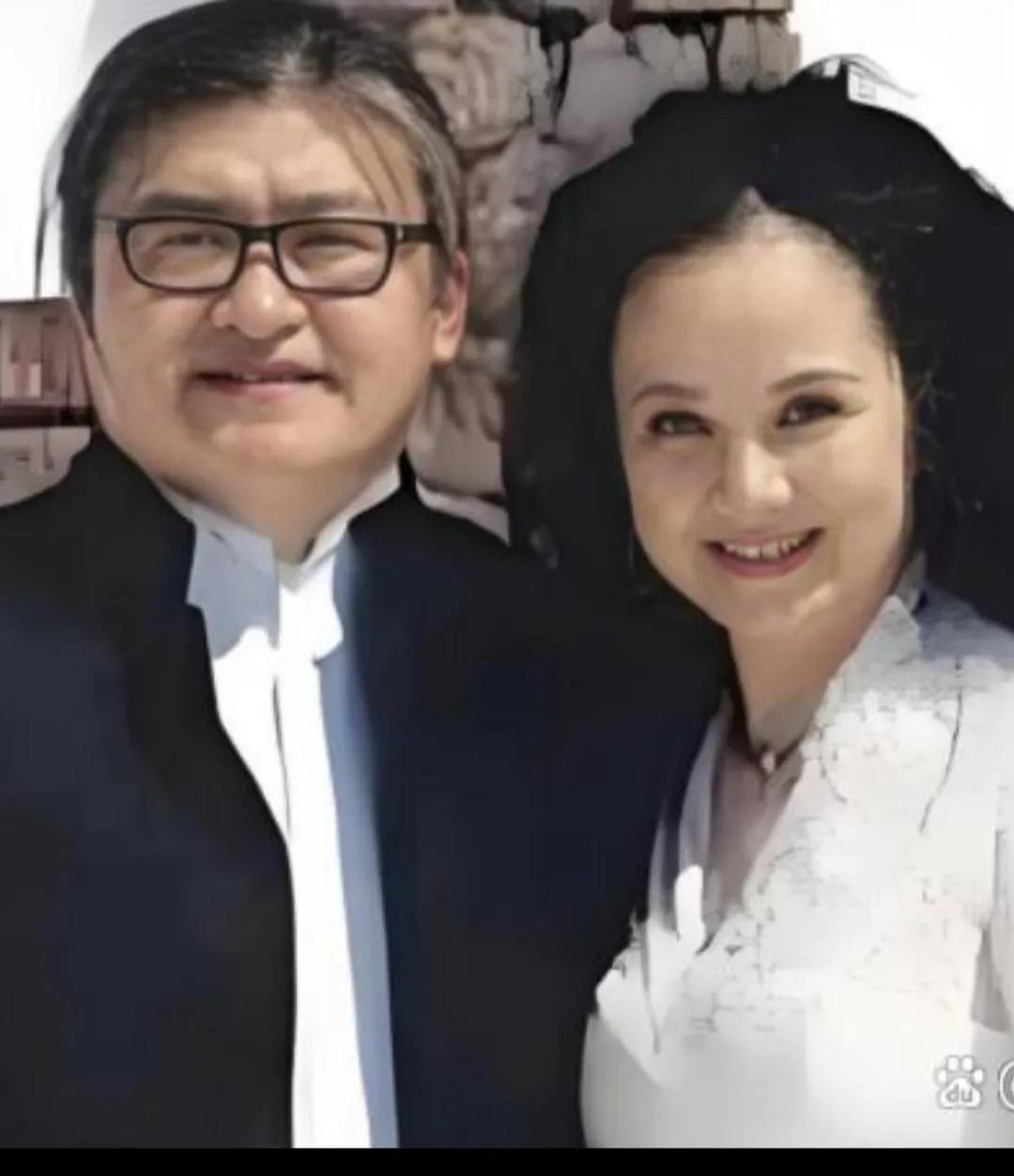 刘欢和主持人卢璐一见钟情，贫穷时能守住爱情，富裕时不会忘记当初的相守！这才是共苦