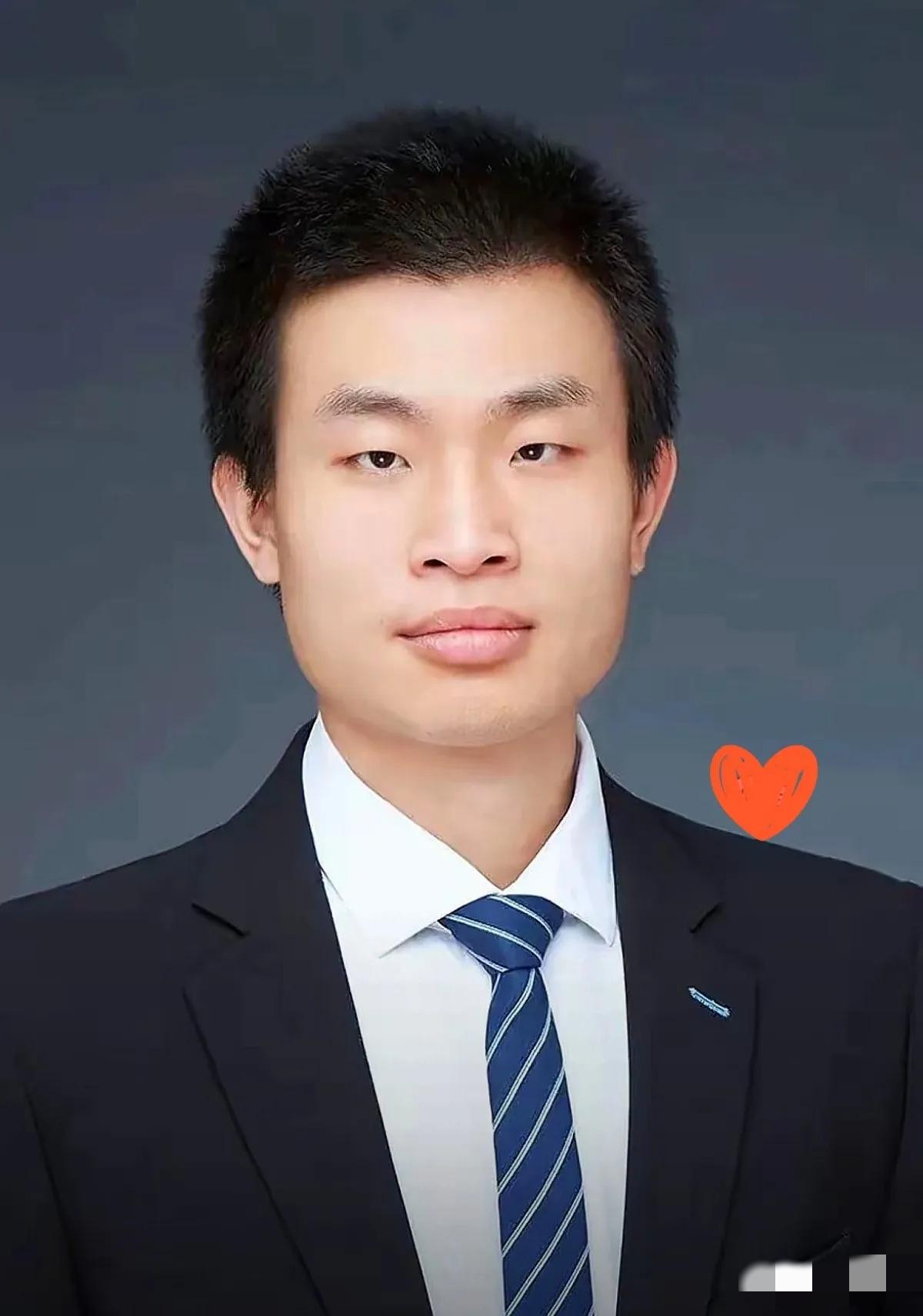 34岁韦东奕晋升北大长聘副教授：真正的天才，从不用靠世俗规则证明自己
 
北大数