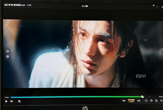 睡前犯花痴 想看通宵
颜值 能力 手段 以及后期带一点疯批
嘿嘿 我都很喜欢！！