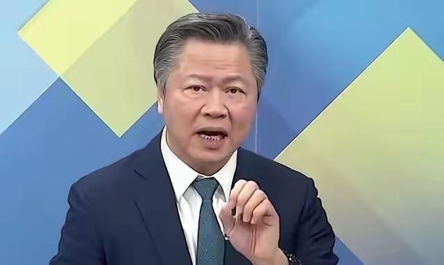 台湾名嘴赖岳谦说：我生三个孩子是有原因的，第一个女儿在台湾出生，当时以为生她一个
