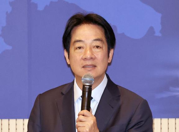 赖清德窜访失败之际，一架飞机从大陆飞抵台湾，台当局提出一个要求！

21号，赖清