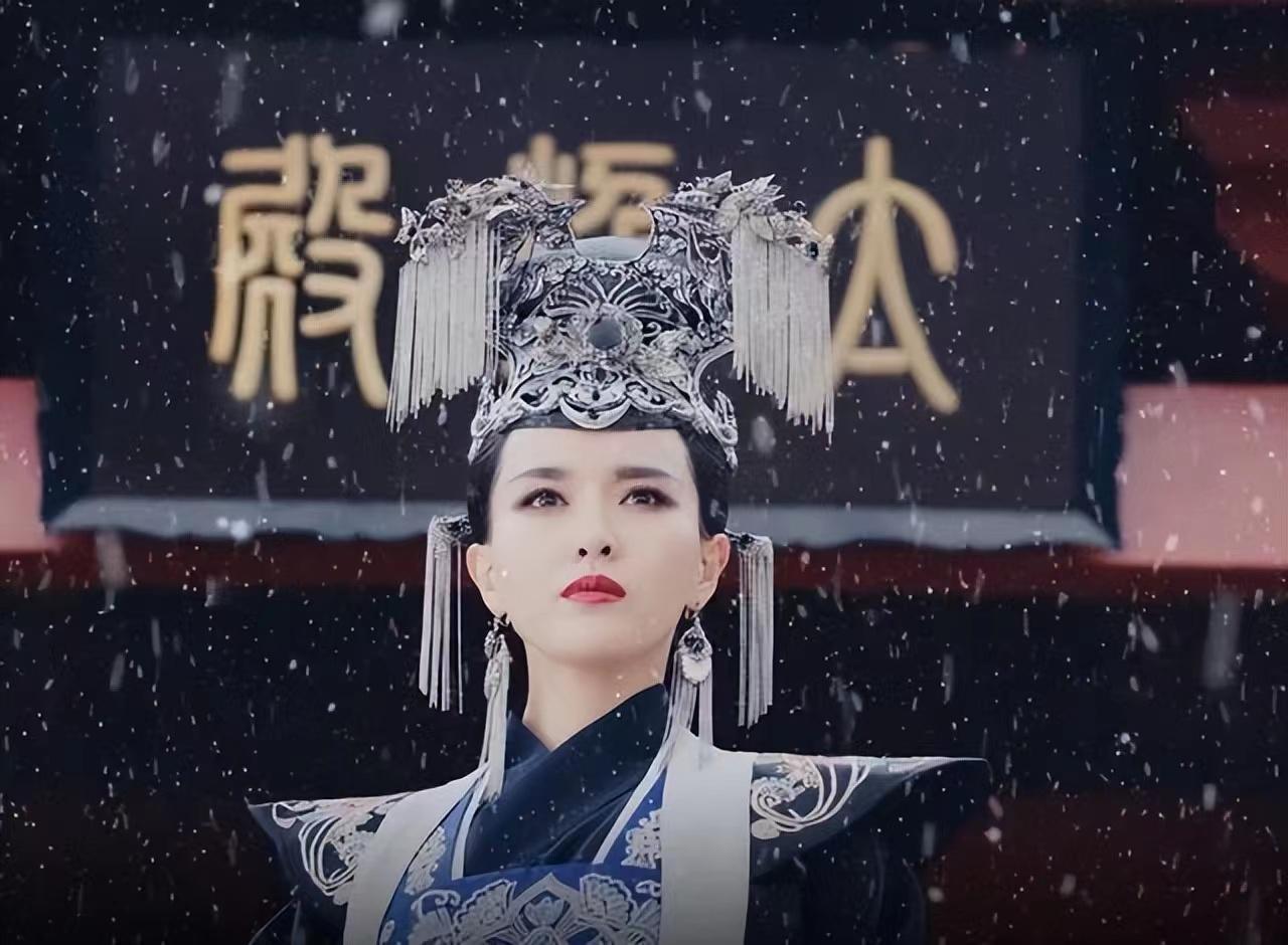 历史上顶级的政治家可能还有不不少，但顶级的女性政治家真的是凤毛麟角。比如很多人热