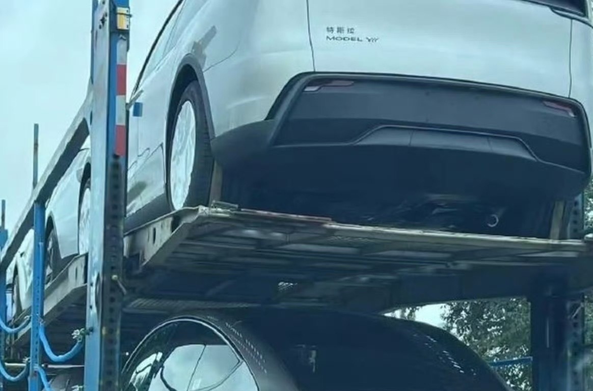 哟呵，看这是什么车？ ​​​