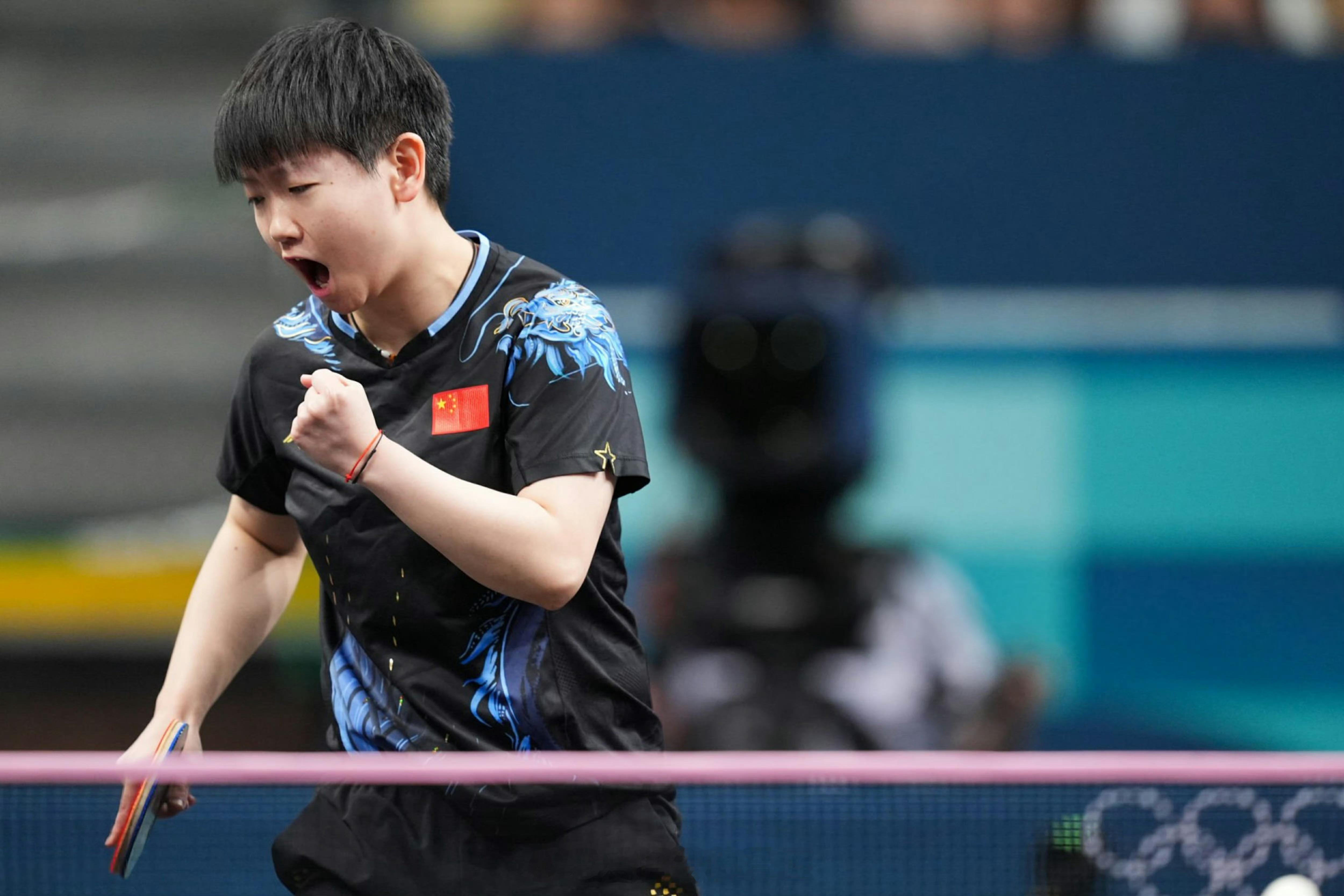 #孙颖莎一单#已经没法看这个话题下的发博了，哈哈哈哈哈哈，莎莎辛苦了，莎莎好棒，