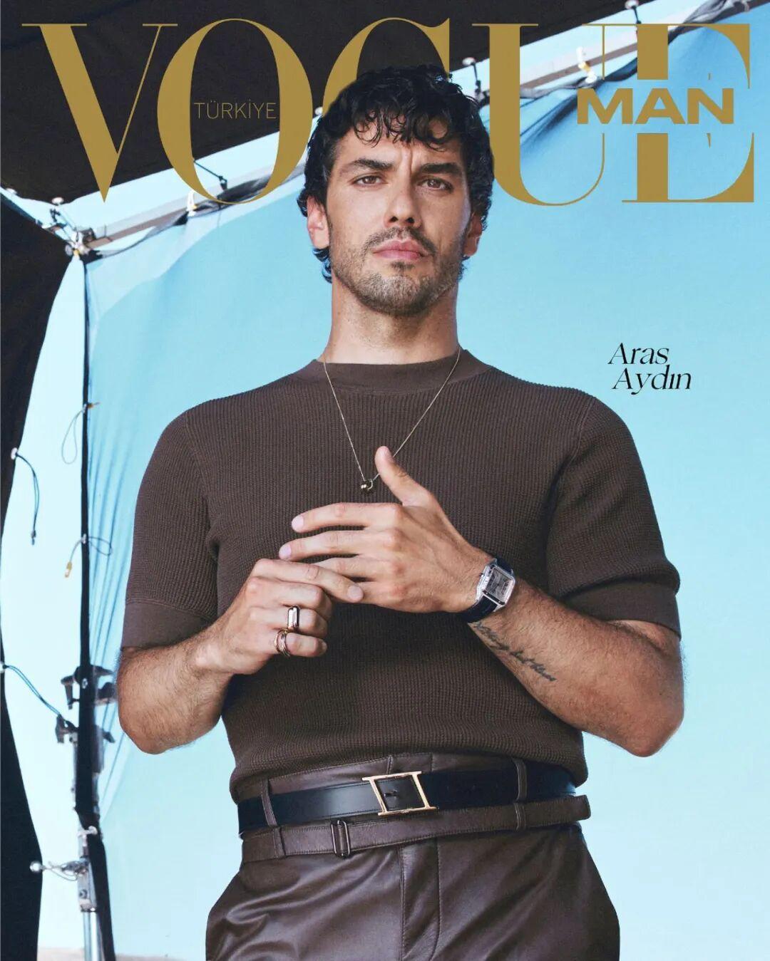 《Vogue》这一杂志界的传奇品牌，在时尚领域拥有着无可撼动的至高地位。在时尚圈