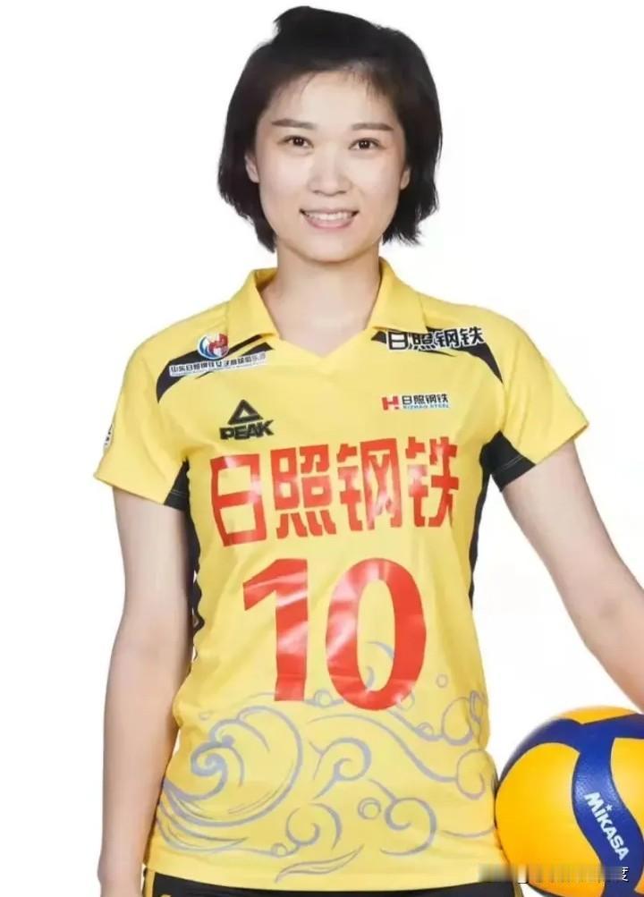 下午四点半有女排联赛看！江苏队主场对阵山东队，你们觉得谁能拿下这关键一轮？

可