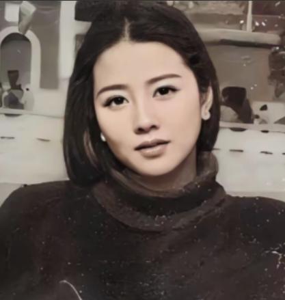 1969年，17岁的女知青张梅香被领导叫到办公室，一把将她抱住，绝望之际，她没有