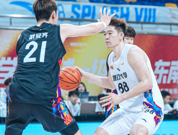 CUBAL东南赛区：兰皓翔25分，厦门大学110-50大胜华东师大