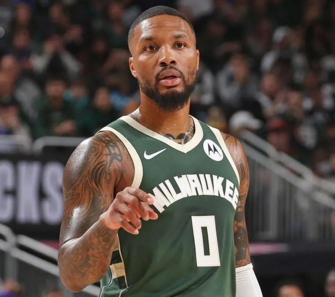 NBA今日比赛红黑榜——球星点评
球队胜负，球星有责，表现好坏，榜单证明。
红榜