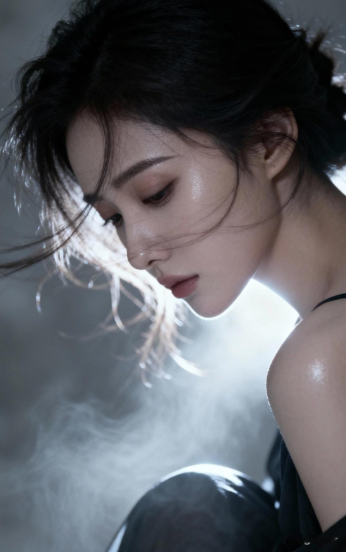 天再冷，心别冷
日子再平淡，也别将就
再冷的冬天
也要把生活煮沸
熬一碗热汤，暖