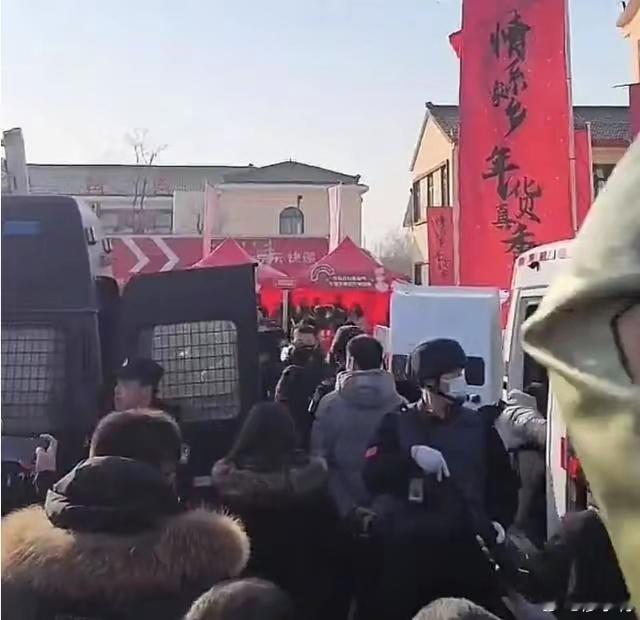 律师称收到刘强东红包的乡亲需缴税 个人接受赠与的现金属于偶然所得，确实需要依法缴
