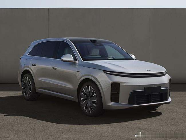 李想欢迎小米加入增程赛道 很多时候 就是一件事 大家一起做，就会越做越大。