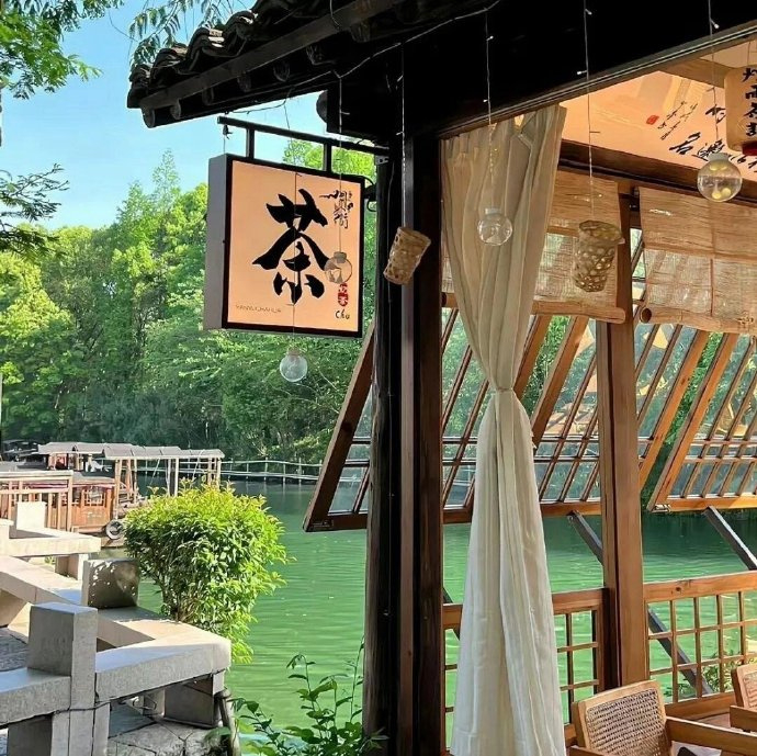 这段话太认同了：“后来渐渐发现，越是高冷的人越好相处，因为他们的品味高 圈子干净